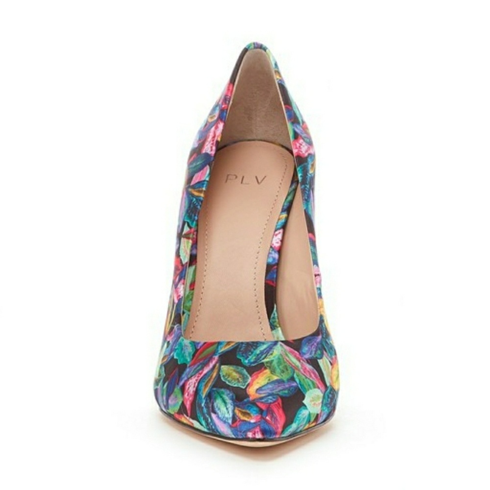Gorgeous Pour La Victoire Heels - Picture 4 of 6